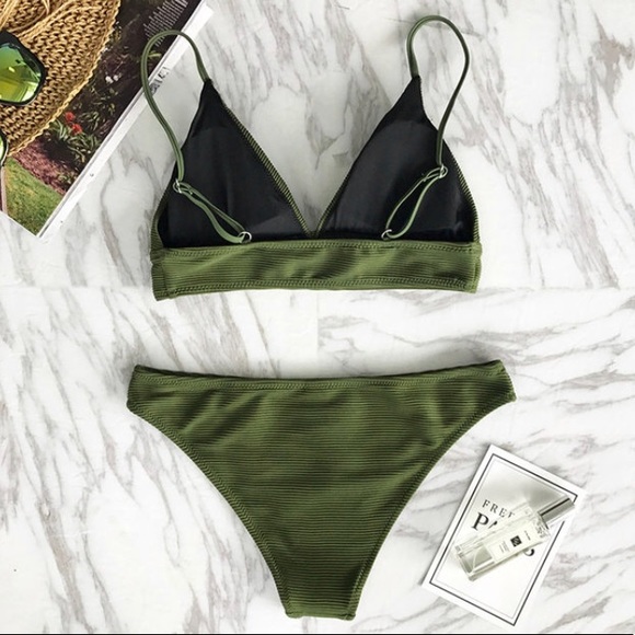 SOLD OUT - Picture 7 of 8